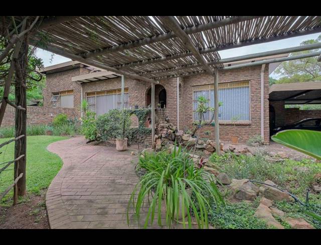 5 BEDROOM HOUSE FOR SALE IN MURRAYFIELD